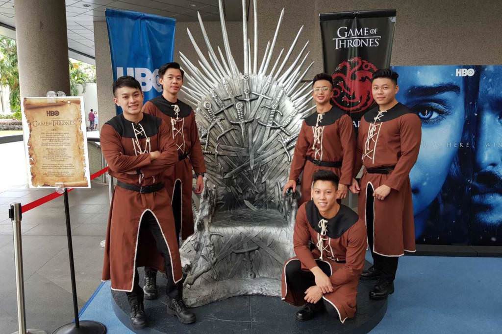 Game of thrones fans dress up as characters from the show