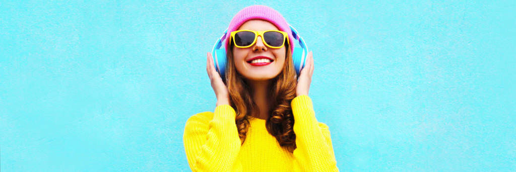 Millennial listening to music or podcast