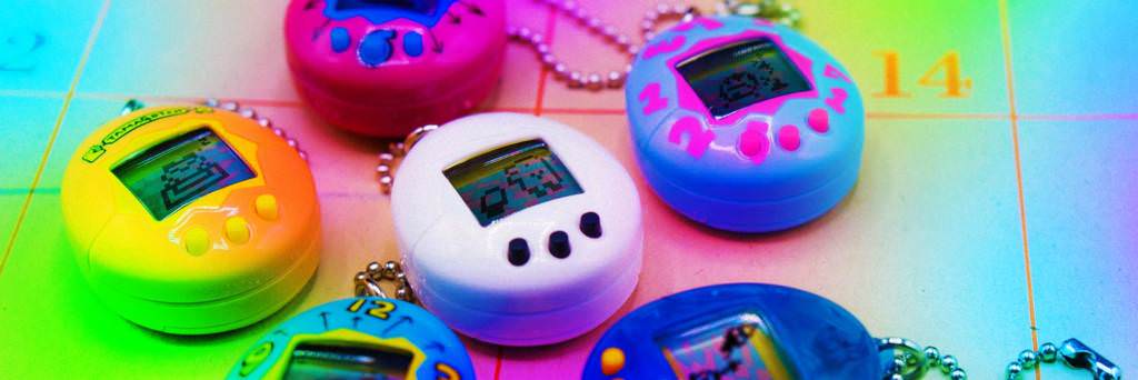 Group of 20th anniversary Tamagotchi