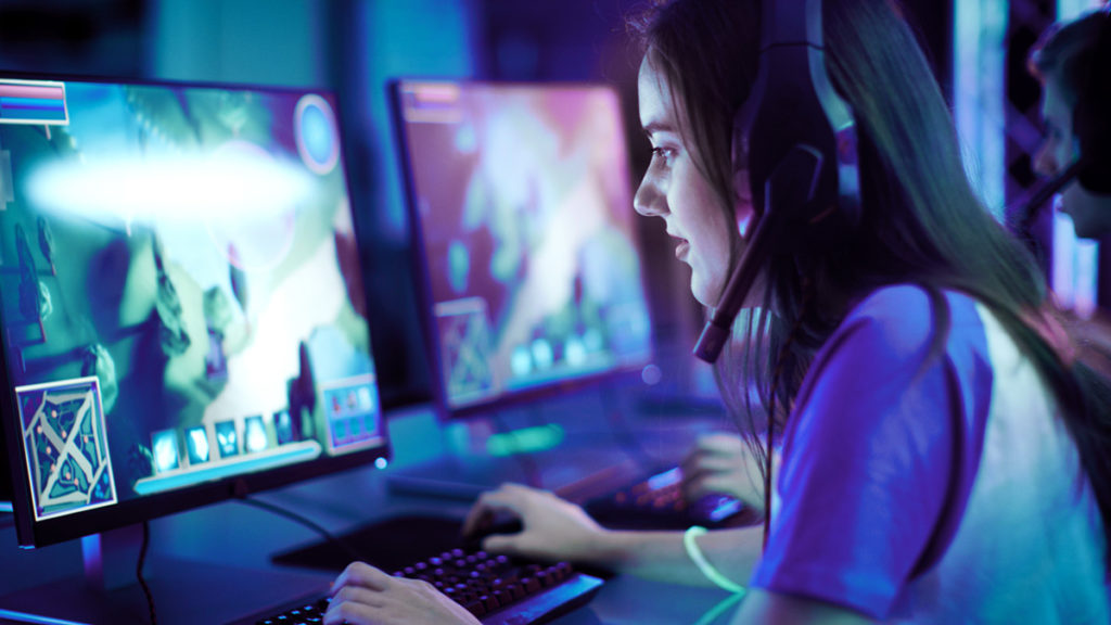 female gamer